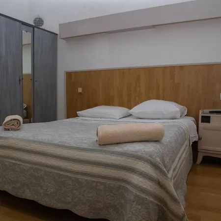 Durand Le Patio מלון